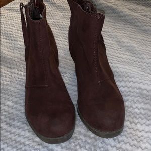 Old Navy Shoes - Maroon Booties size 6 Old Navy Shoes - Maroon Booties size 6